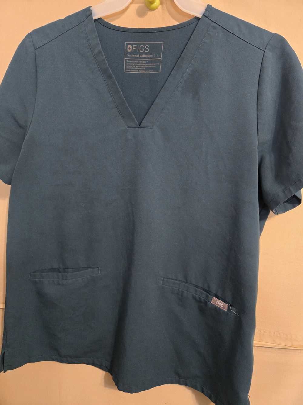 FIGS   V-Neck Medical Scrub Top